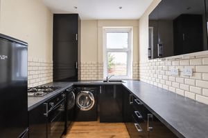 Kitchen- click for photo gallery